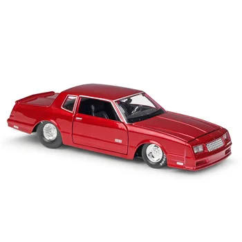 1/24 MAISTO Escala Modelo de Carro Brinquedos 1986 Chevrolet Monte Carlo SS Diecast de Metal Modelo de Carro de Brinquedo Para o Presente,a Crianças,a Coleção
