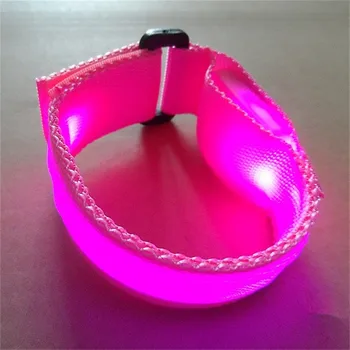 2015 a China novo design atacado 7 cores led bracelete de piscamento para o Partido