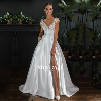 Luxuoso Vestido de Noiva Elegante Multi-camada de Folha de Lótus Fio V-pescoço Vestidos de Noiva Beading Cristal Lace Branco Vestido De Noiva 4