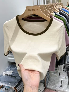Manga curta T-Shirt Mulheres O decote em 2022 Moda Ins Chic Curto Slim Top Tees
