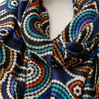 Marca Designer Mulheres Círculo Floral Lenço de Borla Moda Viscose Outono Inverno Grosso Xale Hijab Senhora Pashmina Foulards 180*90Cm 1