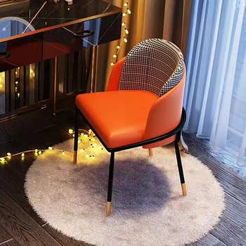 Nordic Beleza Designer De Couro Vaidade Cozinha Esperando Cadeiras De Mesa De Escritório Moda Estofados Taburete Cocina Móveis Para Casa