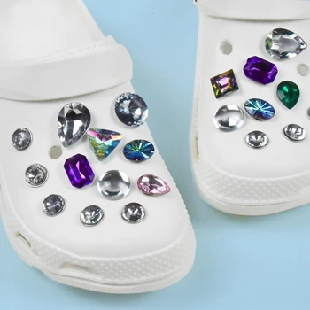 Novo 23PCS/Set de Luxo Diamante de Cristal Sapato Encantos da Decoração DIY Jóias Sapata de Acessórios de Ajuste Croc Jibz Crianças Partido X-mas Presente