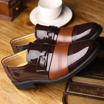 Novo Quente Sapatos de Couro, masculina Casual Respirável Ocos Sandálias de Couro Desgaste Formal Homens de Negócios Sapatos