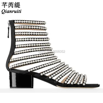 Qianruiti Celebridade Sexy de Verão Botas de Noiva de Casamento Sapatos de Mulher Med Bloco de Calcanhar Cut-outs Perolado Gladiator Sandals Plus Size 34-44 0