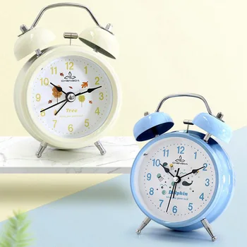 Relógio despertador Bonito Colorido Laca Metal Relógios de Mesa com Função Luminosa Quarto de Cabeceira Mudo Agulha do Relógio