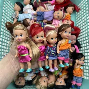 10 Peças Aleatórias Tipo de 10cm Menina Boneca de Morango Boneca com Roupas de Crianças Jogar Vestir-se Brinquedos 1