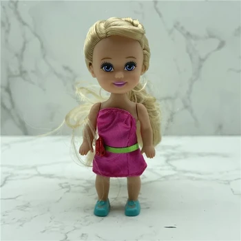 10 Peças Aleatórias Tipo de 10cm Menina Boneca de Morango Boneca com Roupas de Crianças Jogar Vestir-se Brinquedos 3