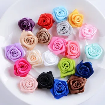 100Pcs 2cm Mini Cor de Rosa flor DIY de Artesanato Supplie Festa de Casamento Decoração Artificial laço de Fita Rosa Apliques de Flores