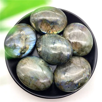 1PC Natural Labradorite Cristal Oval Palma de Pedra Moonstone Reiki Amostra de Cura pedra preciosa de Roupa Rocha Decorativa da Coleção