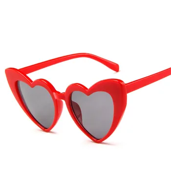 AKAgafas 2021 Clássico Candy Colors Óculos De Sol Das Mulheres Do Vintage De Luxo Coração De Óculos De Sol De Plástico Retro Exterior Oculos De Sol Gafas 2