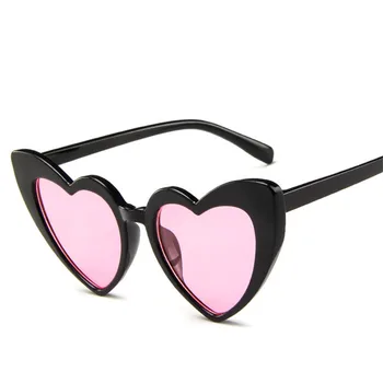 AKAgafas 2021 Clássico Candy Colors Óculos De Sol Das Mulheres Do Vintage De Luxo Coração De Óculos De Sol De Plástico Retro Exterior Oculos De Sol Gafas 3