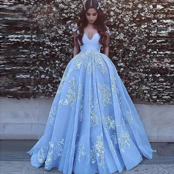 Céu Azul Baratos Vestidos De Quinceanera Vestido De Bola Fora Do Ombro Em Tule Apliques Puffy Sweet 16 Dresses
