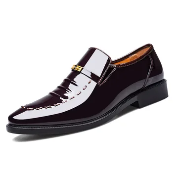 Marca de luxo Homens Clássicos Apontou Toe Sapatos de Mens Slip-on Patente de Couro Preto de Casamento Sapatos de Mens Oxford Formal Sapatos 0