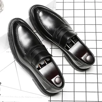 Nova Moda dos Homens Pretos de Negócios Vestido Formal Sapatos mocassins Homens de Casamento Sapatos de Couro Oxfords Pontiagudo Dedo do pé Calçados
